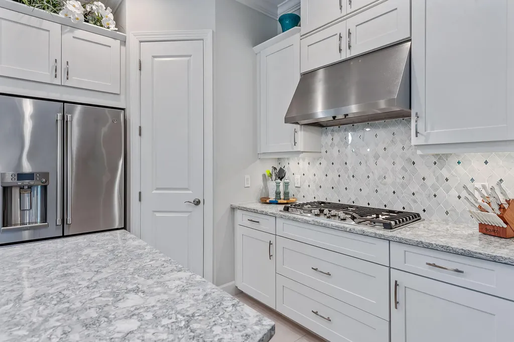 9596 Mussorie Court Naples FL 34114