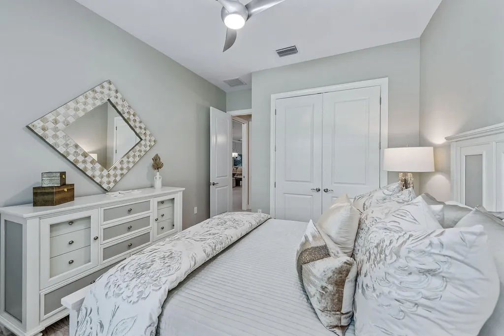 9596 Mussorie Court Naples FL 34114