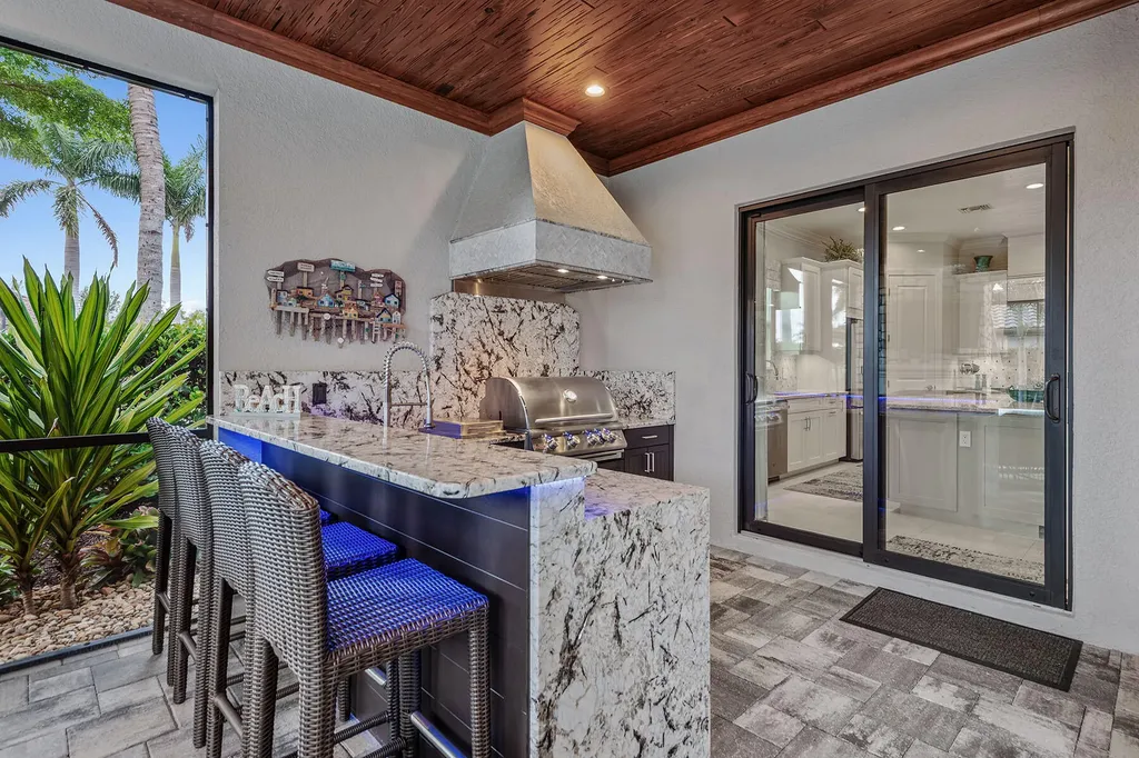 9596 Mussorie Court Naples FL 34114