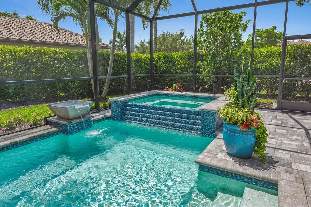 9596 Mussorie Court Naples FL 34114