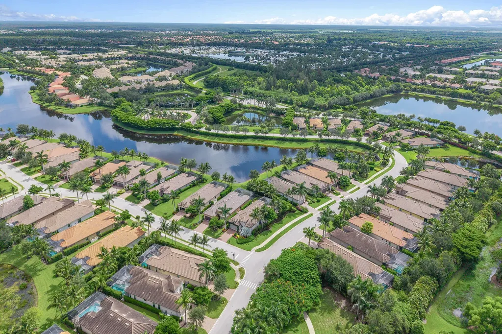 9596 Mussorie Court Naples FL 34114