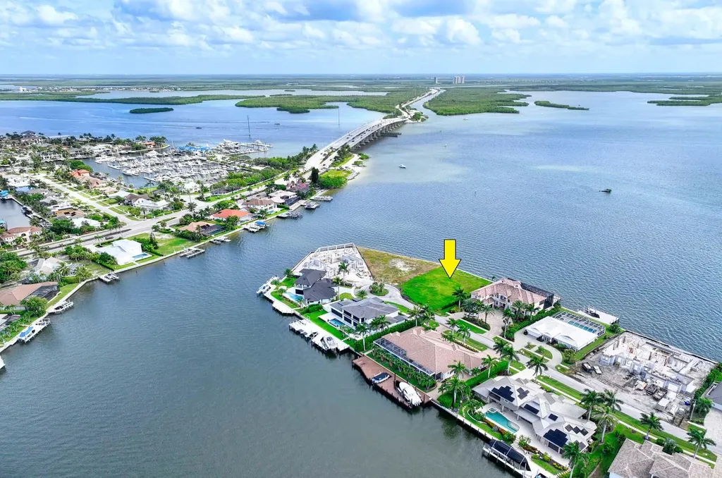 1411 Butterfield Court Marco Island FL 34145