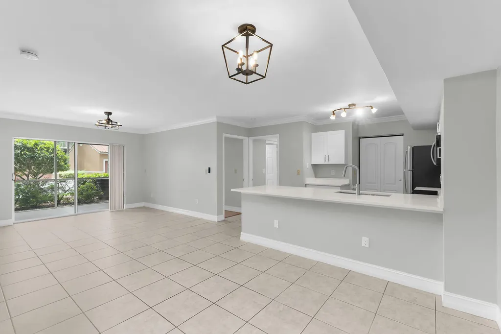 1835 Florida Club Circle Naples FL 34112