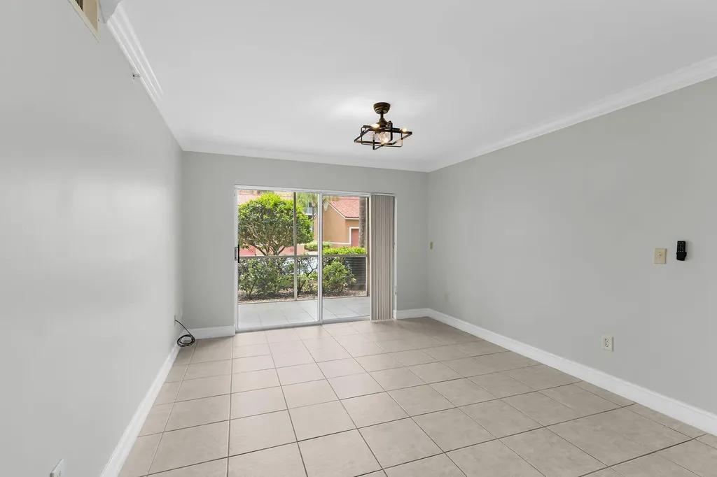 1835 Florida Club Circle Naples FL 34112