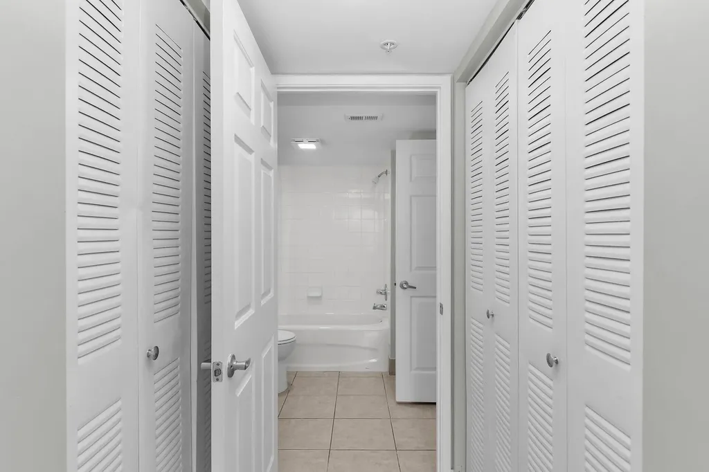 1835 Florida Club Circle Naples FL 34112