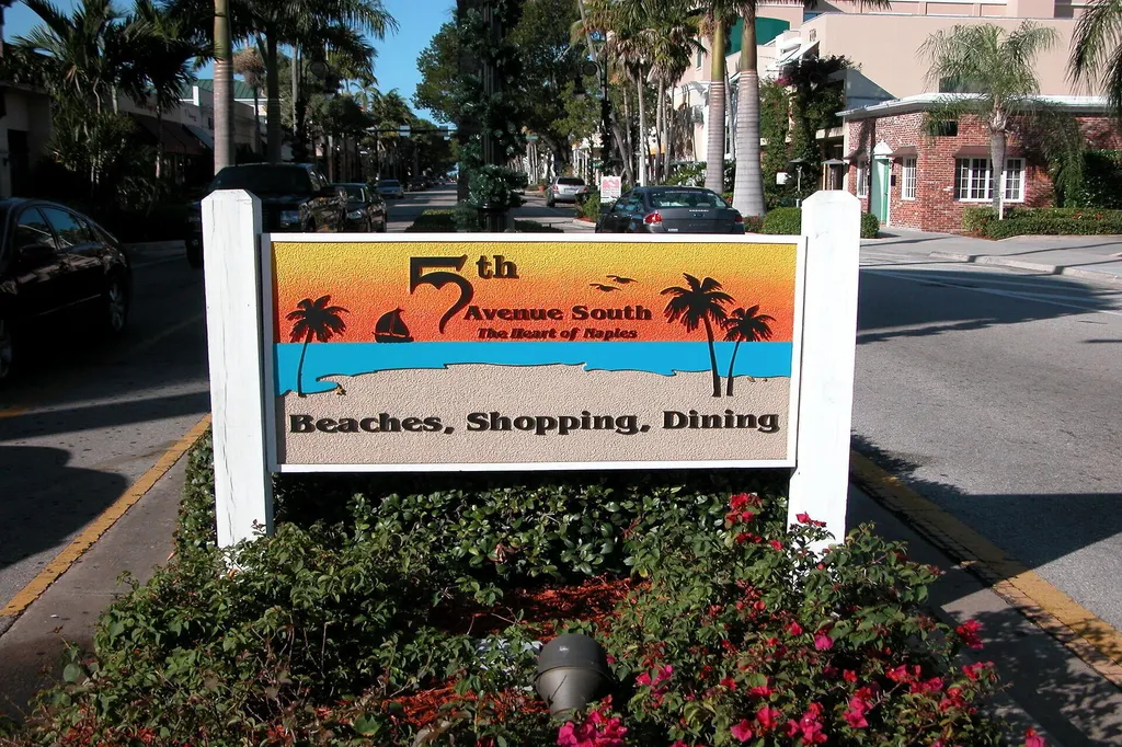 1835 Florida Club Circle Naples FL 34112