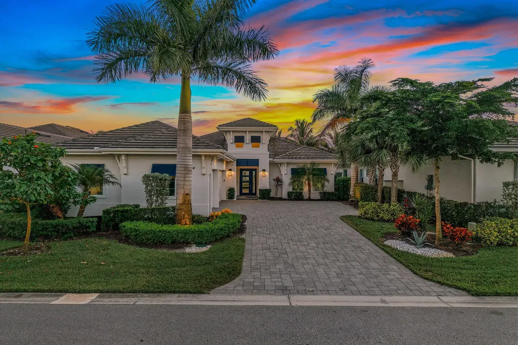 3164 Capistrano Lane Naples FL 34114
