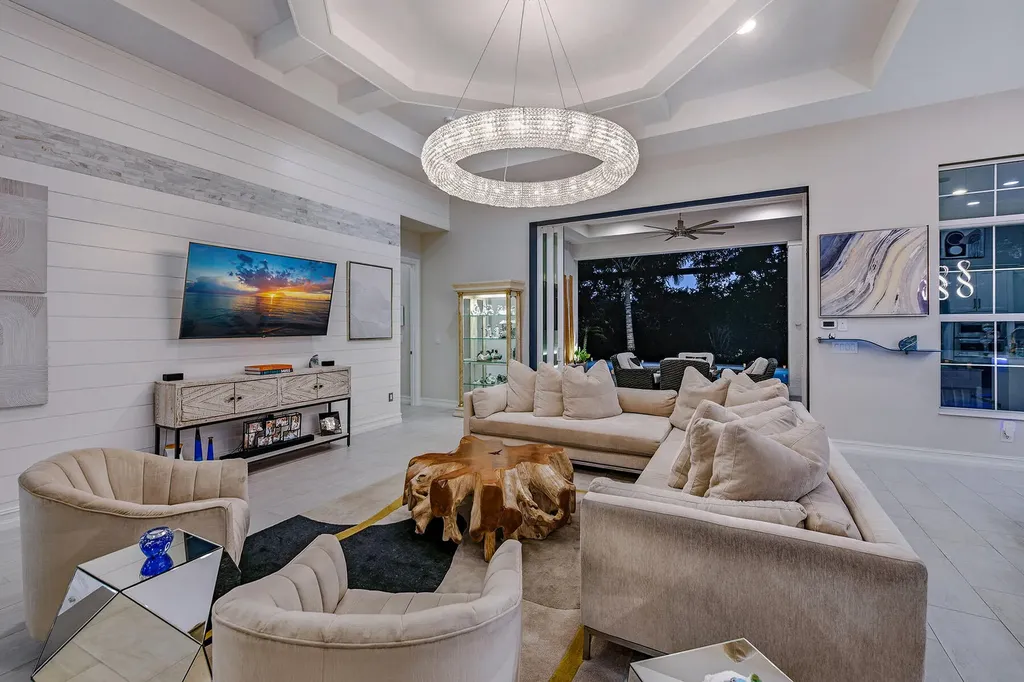 3164 Capistrano Lane Naples FL 34114