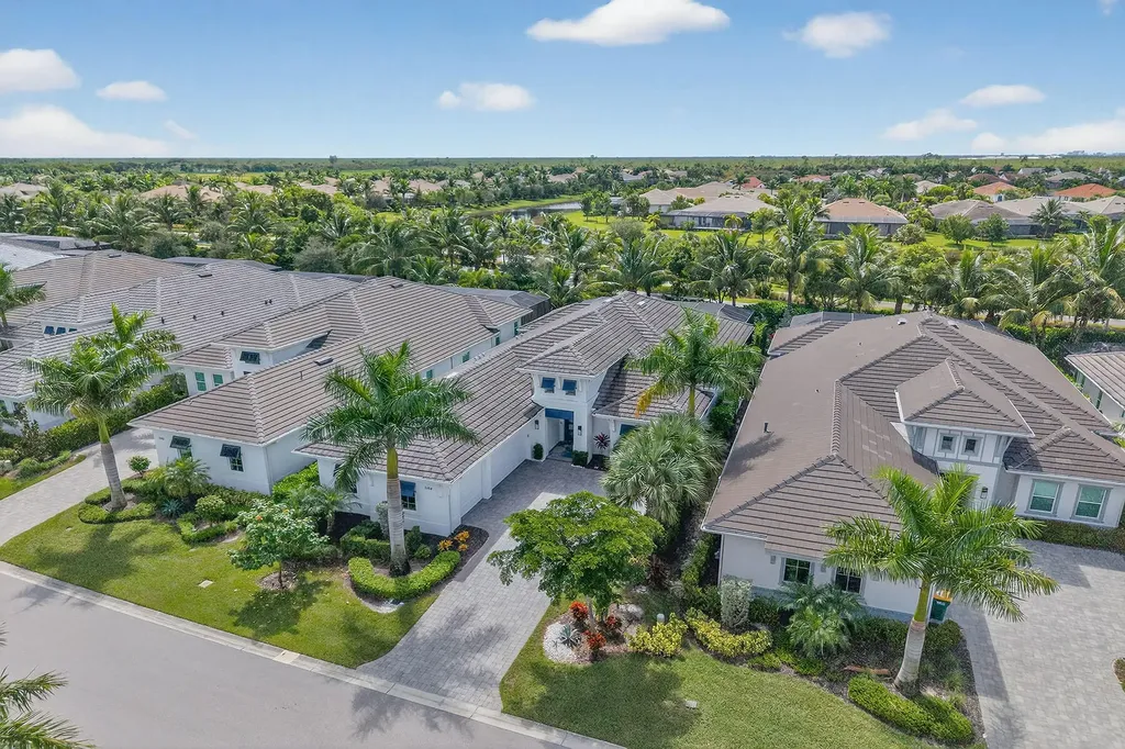 3164 Capistrano Lane Naples FL 34114