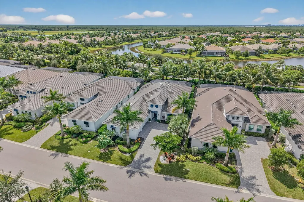 3164 Capistrano Lane Naples FL 34114