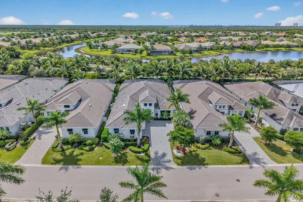 3164 Capistrano Lane Naples FL 34114