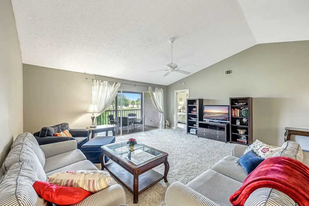 5955 Bloomfield Circle Naples FL 34112