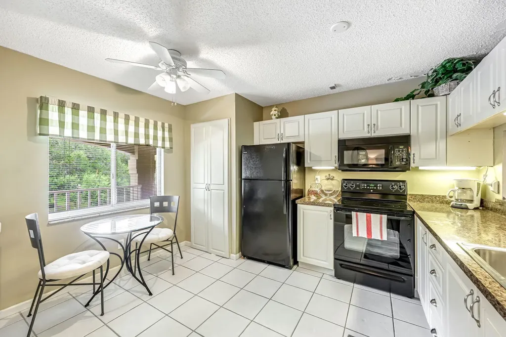 5955 Bloomfield Circle Naples FL 34112