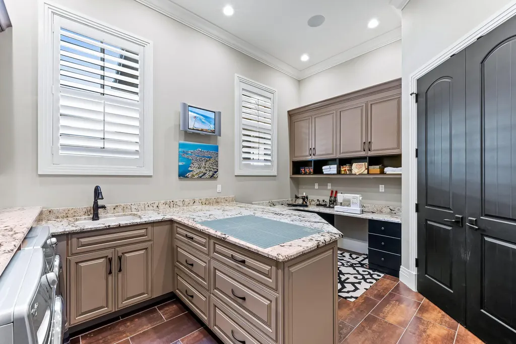 1611 Collingswood Court Marco Island FL 34145