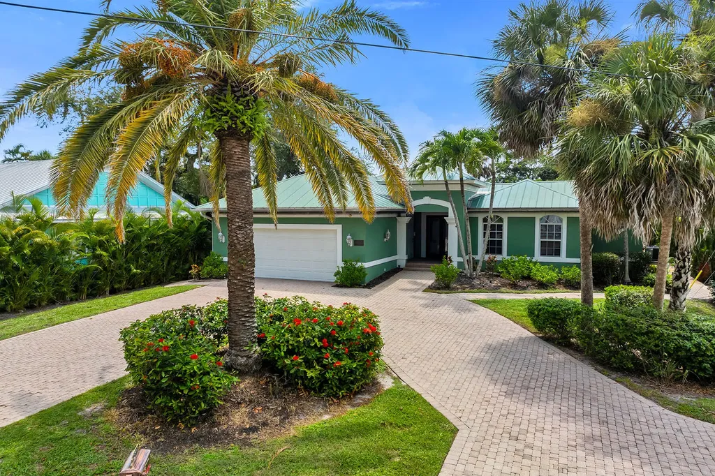 27307 Tennessee Street Bonita Springs FL 34135