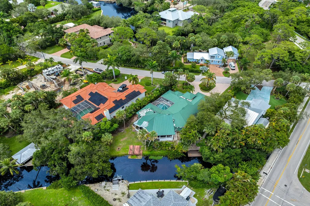 27307 Tennessee Street Bonita Springs FL 34135