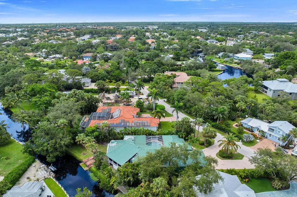 27307 Tennessee Street Bonita Springs FL 34135