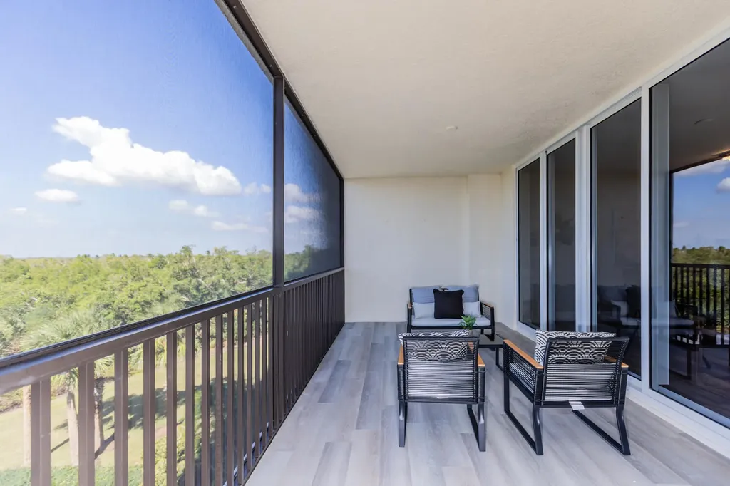 1065 Borghese Lane Naples FL 34114