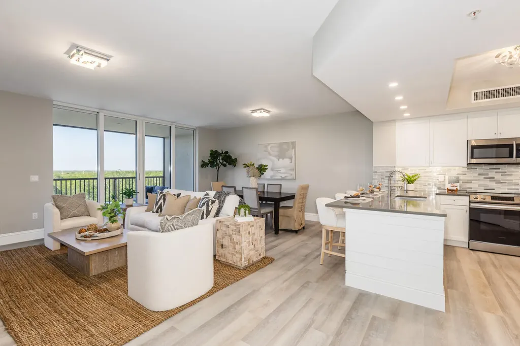 1065 Borghese Lane Naples FL 34114