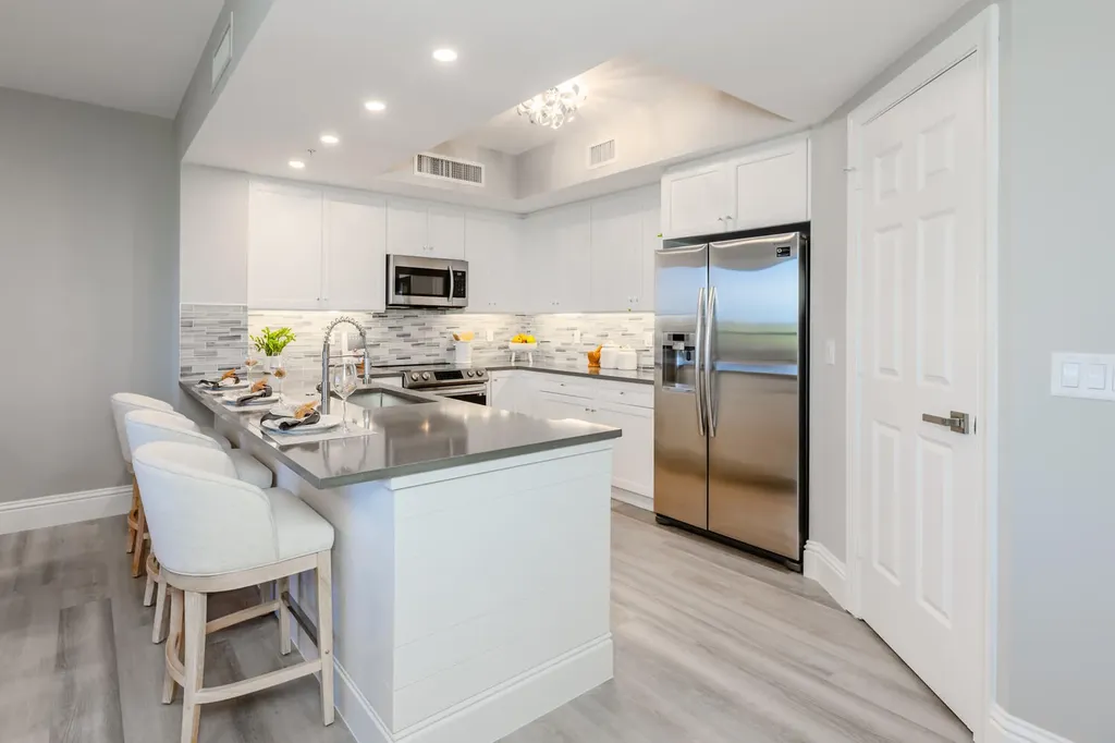 1065 Borghese Lane Naples FL 34114