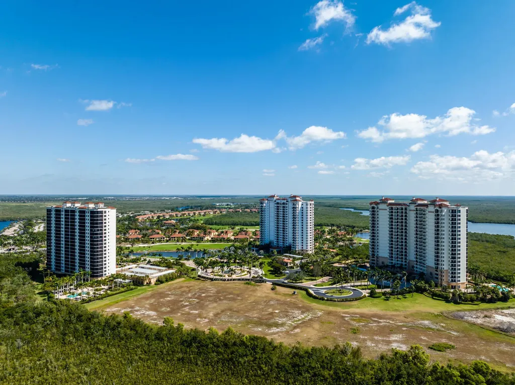 1065 Borghese Lane Naples FL 34114