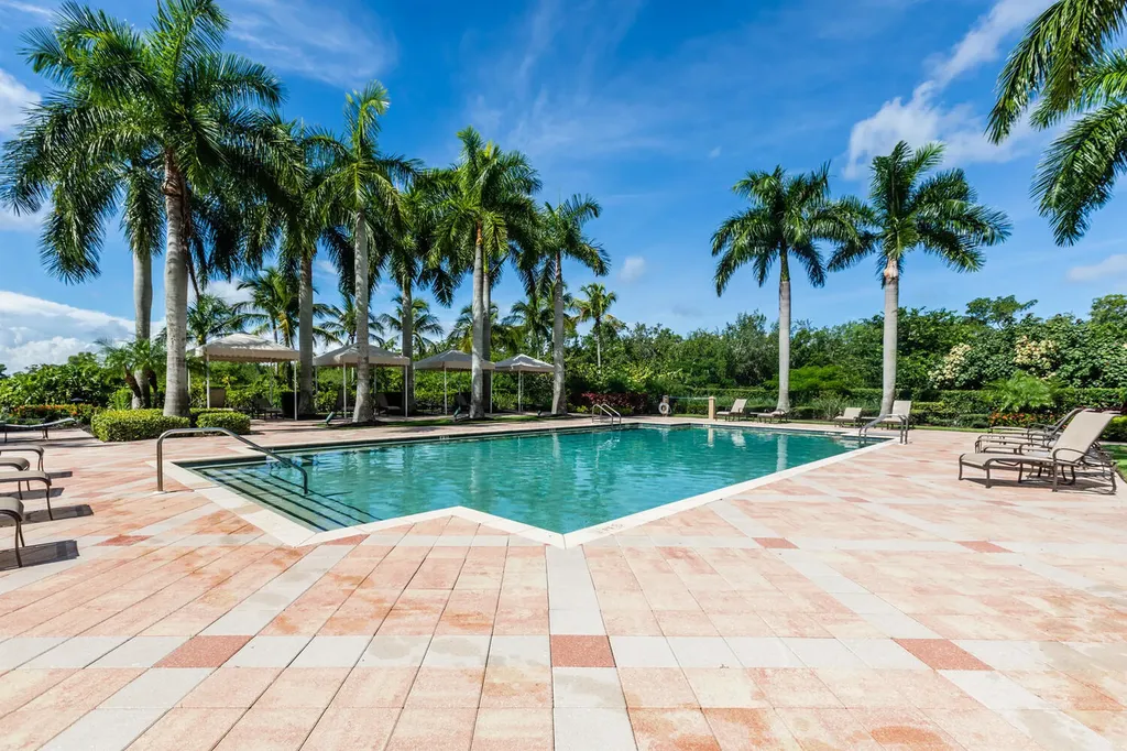 1065 Borghese Lane Naples FL 34114