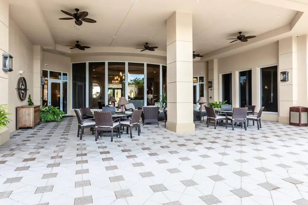 1065 Borghese Lane Naples FL 34114