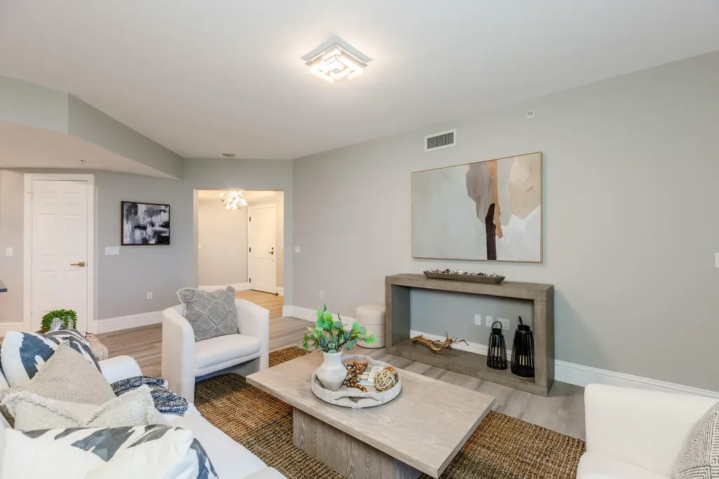 1065 Borghese Lane Naples FL 34114