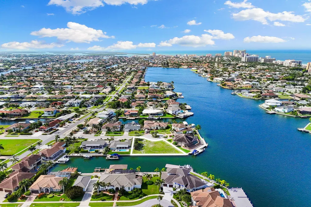 1020 Dill Court Marco Island FL 34145