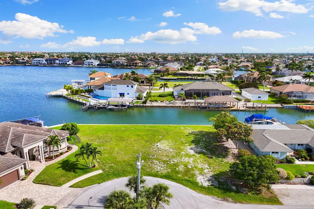 1020 Dill Court Marco Island FL 34145