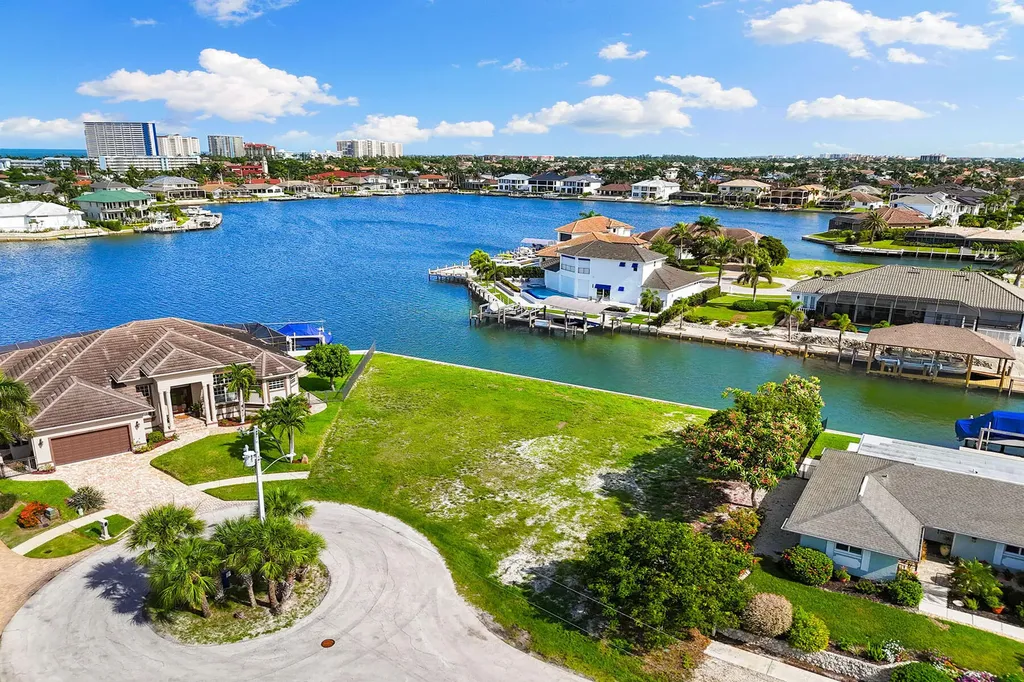 1020 Dill Court Marco Island FL 34145