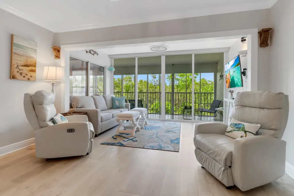 100 Stevens Landing Marco Island FL 34145