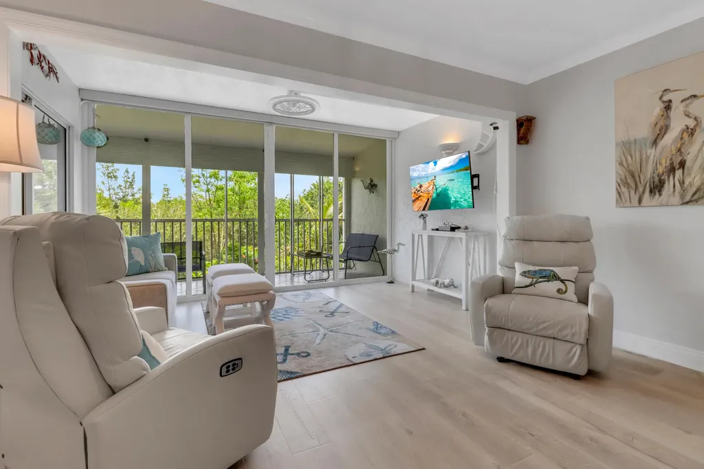 100 Stevens Landing Marco Island FL 34145