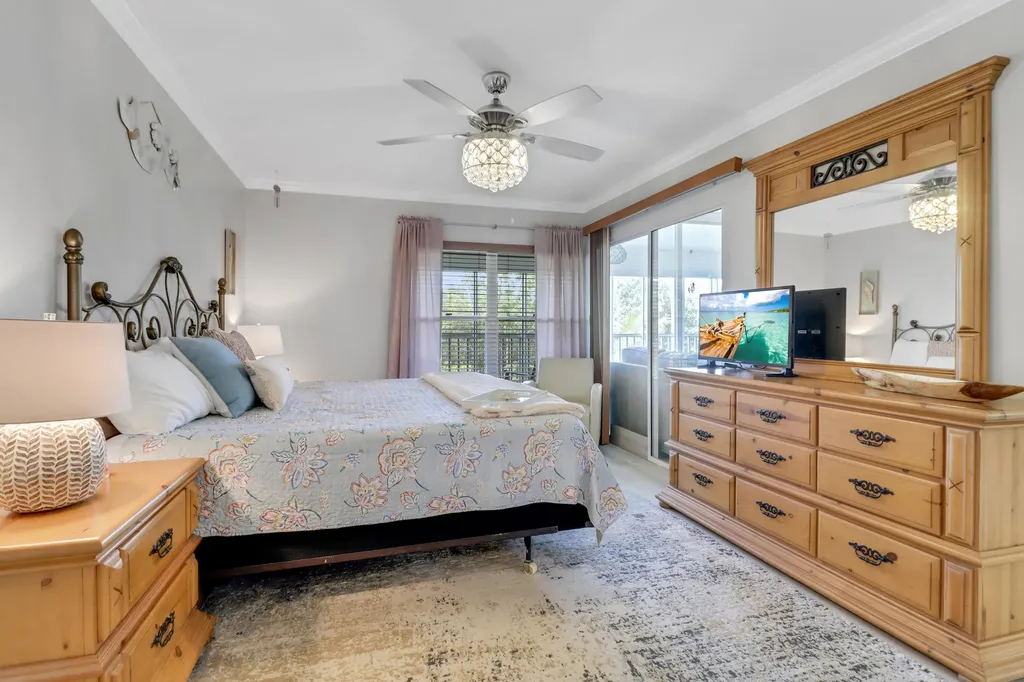 100 Stevens Landing Marco Island FL 34145