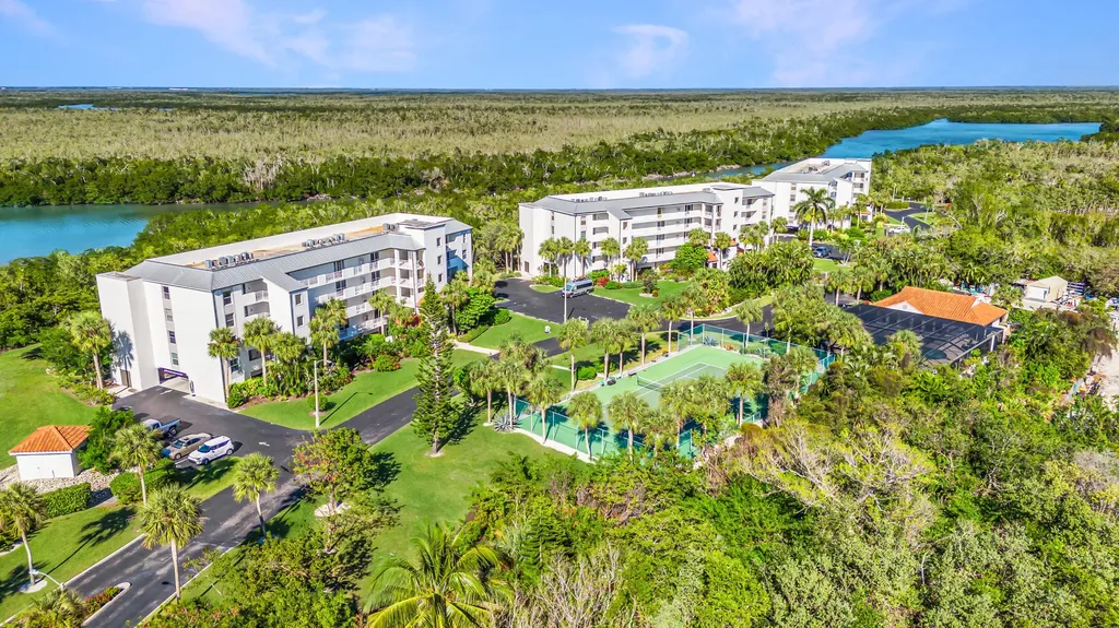 100 Stevens Landing Marco Island FL 34145