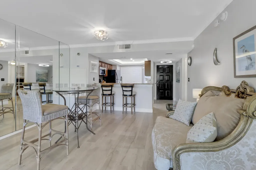 100 Stevens Landing Marco Island FL 34145