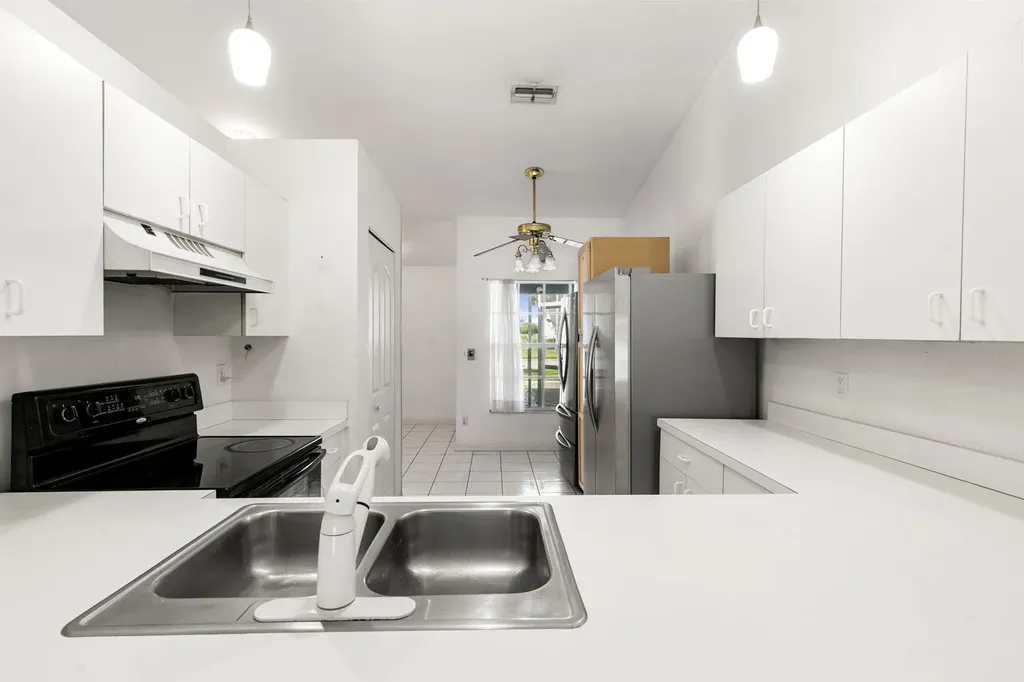 531 Saint Andrews Boulevard Naples FL 34113