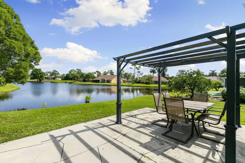 531 Saint Andrews Boulevard Naples FL 34113