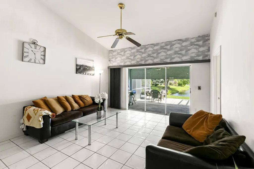 531 Saint Andrews Boulevard Naples FL 34113