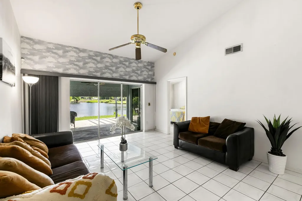 531 Saint Andrews Boulevard Naples FL 34113