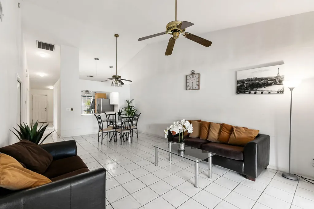 531 Saint Andrews Boulevard Naples FL 34113