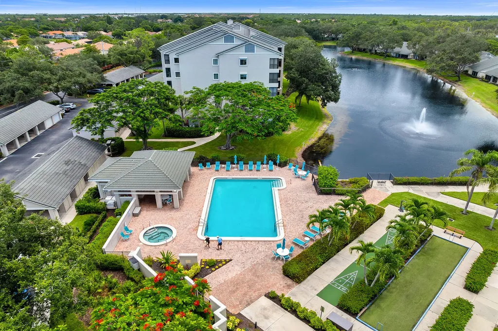 900 Arbor Lake Drive Naples FL 34110