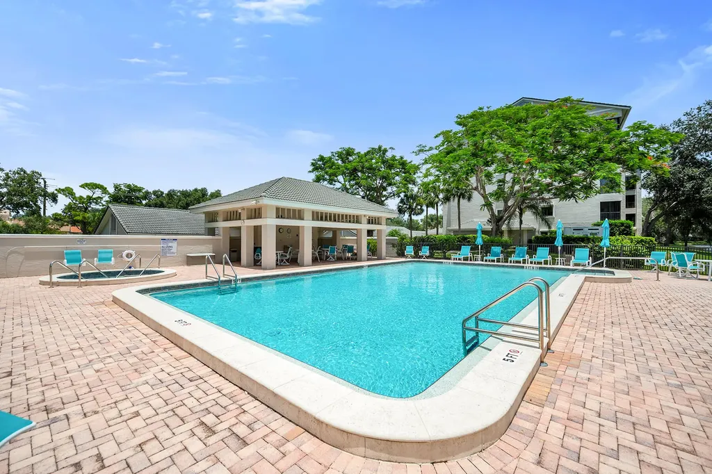 900 Arbor Lake Drive Naples FL 34110