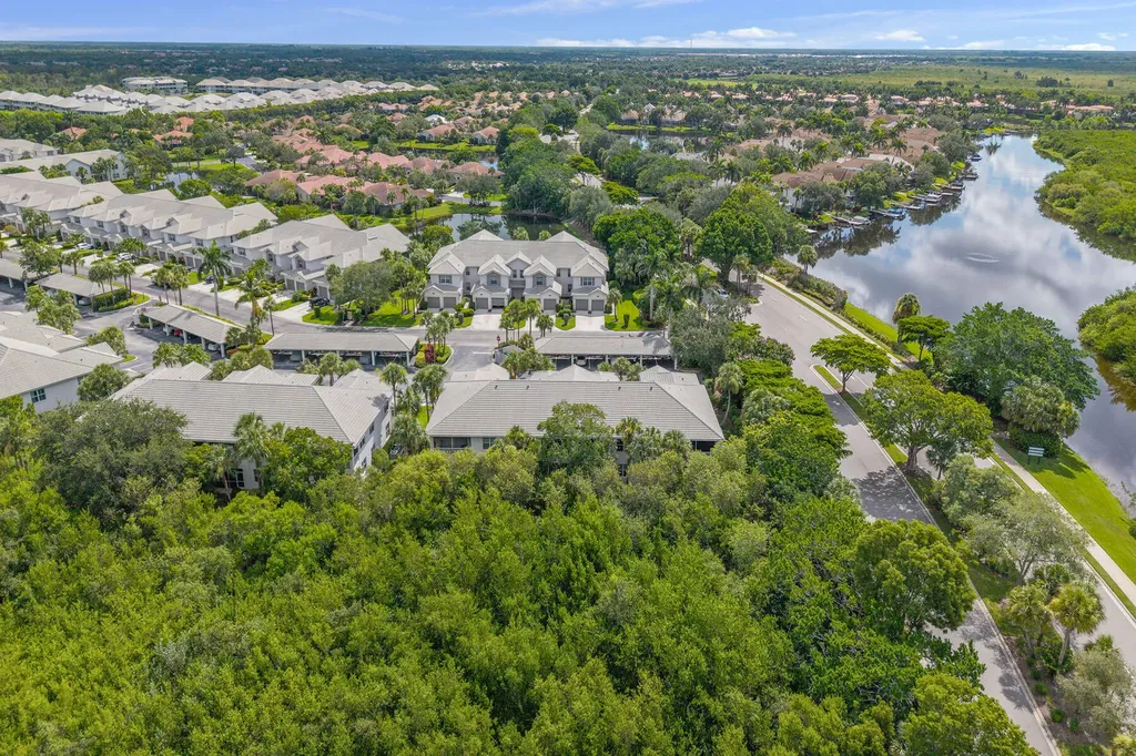 8305 Whisper Trace Way Naples FL 34114