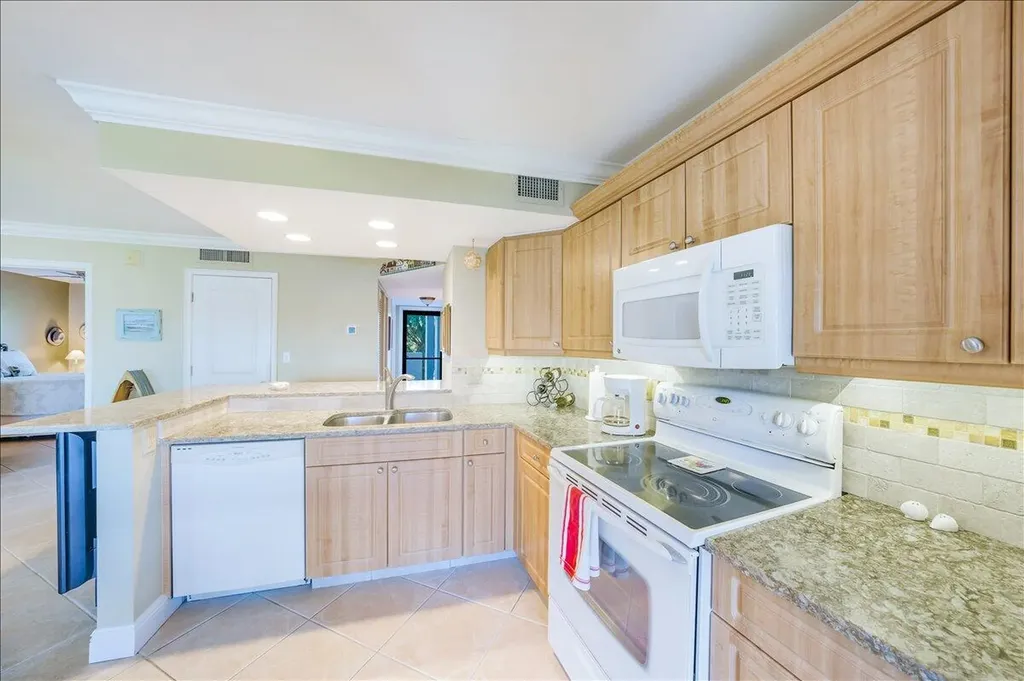 1085 Bald Eagle Drive Marco Island FL 34145