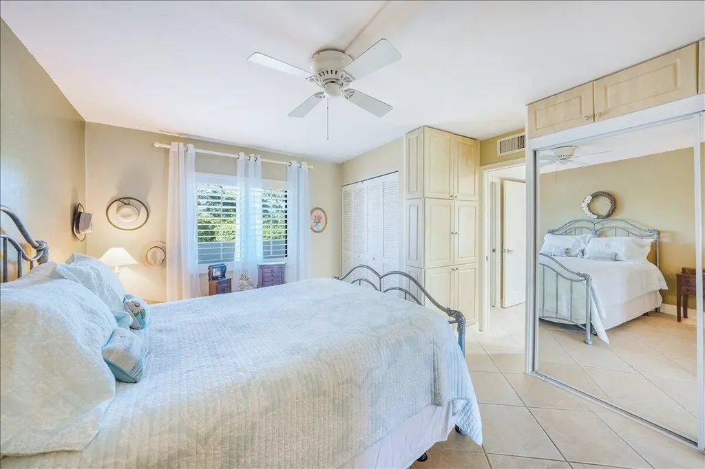 1085 Bald Eagle Drive Marco Island FL 34145