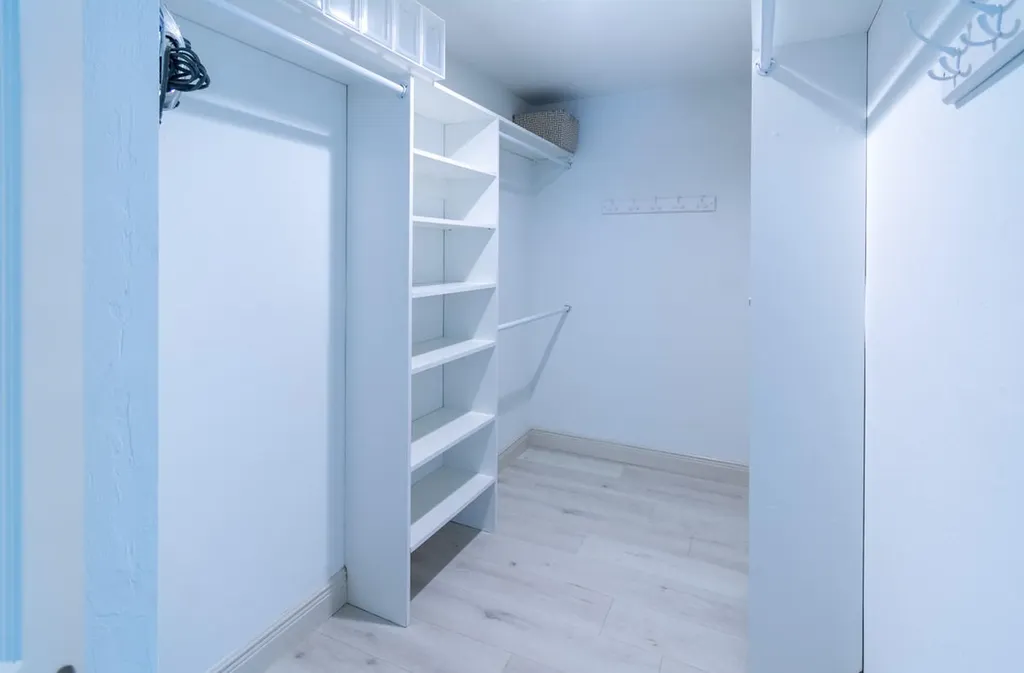 621 Diplomat Court Marco Island FL 34145