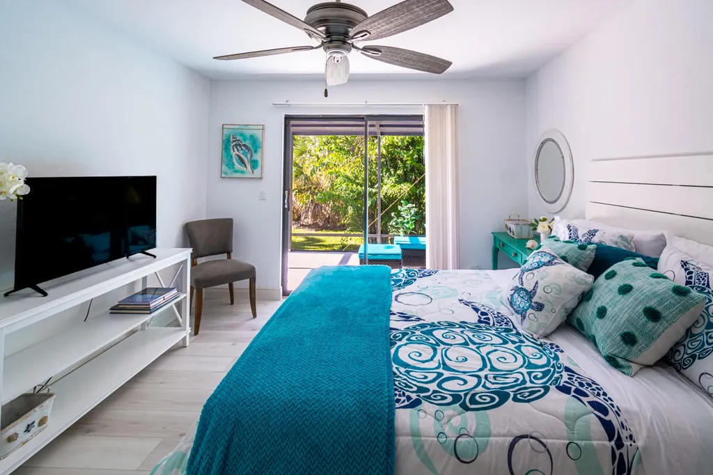 621 Diplomat Court Marco Island FL 34145
