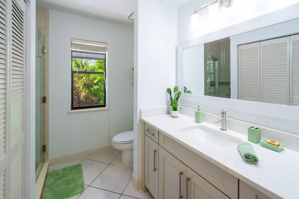 621 Diplomat Court Marco Island FL 34145