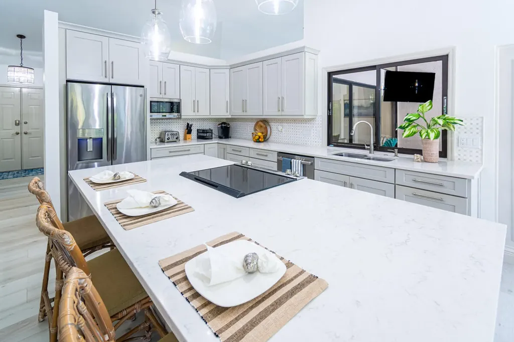 621 Diplomat Court Marco Island FL 34145